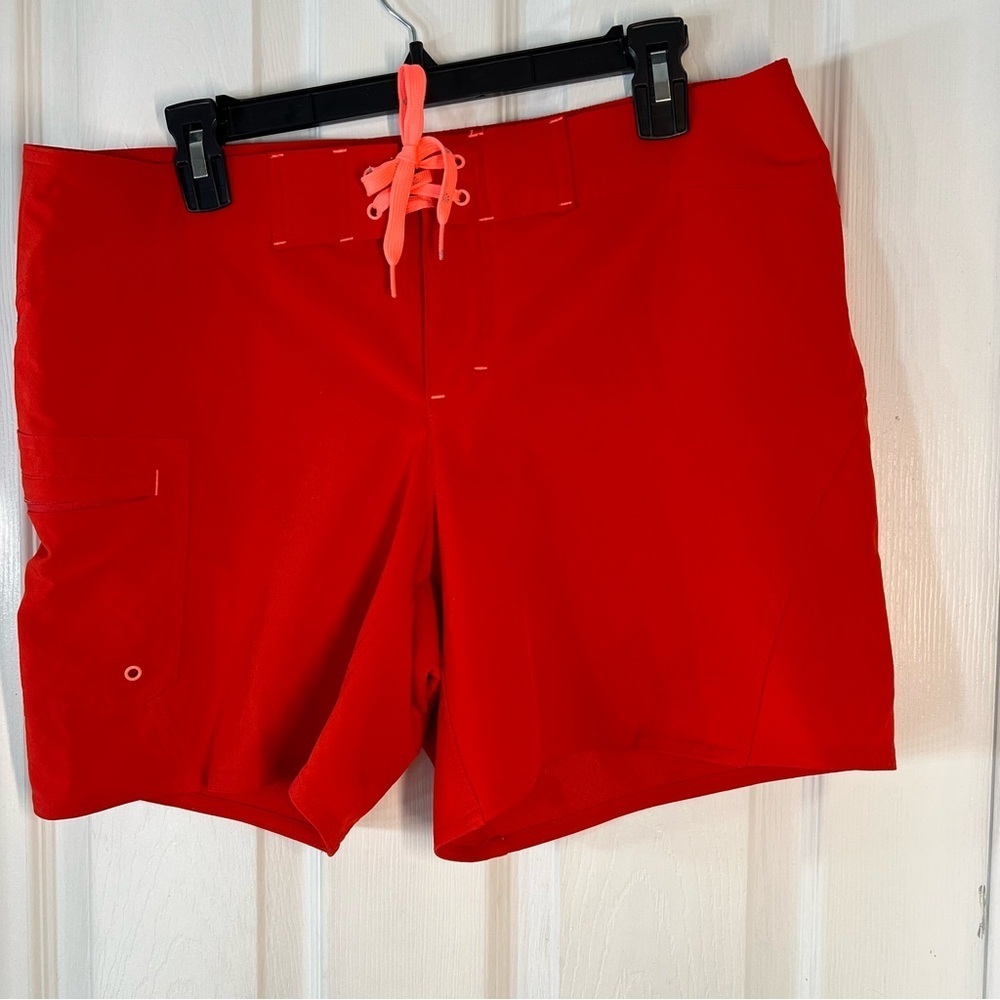 Athleta Women's‎ Red Shorts Size 12 - Picture 2 of 7